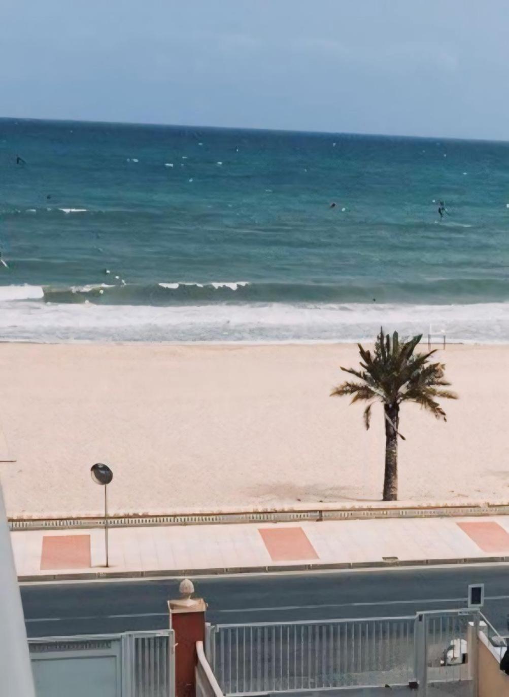 50 Pasos Hacia El Mar Lejlighed El Campello Eksteriør billede